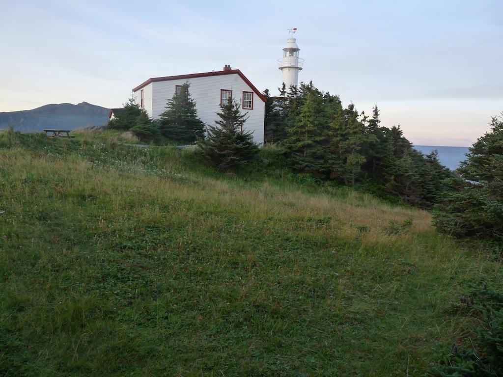 Oliver'S Landing Villa Rocky Harbour Room photo